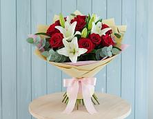 Букет цветов из:  Лилии и Розы #REPLACE_PRED# Печенге