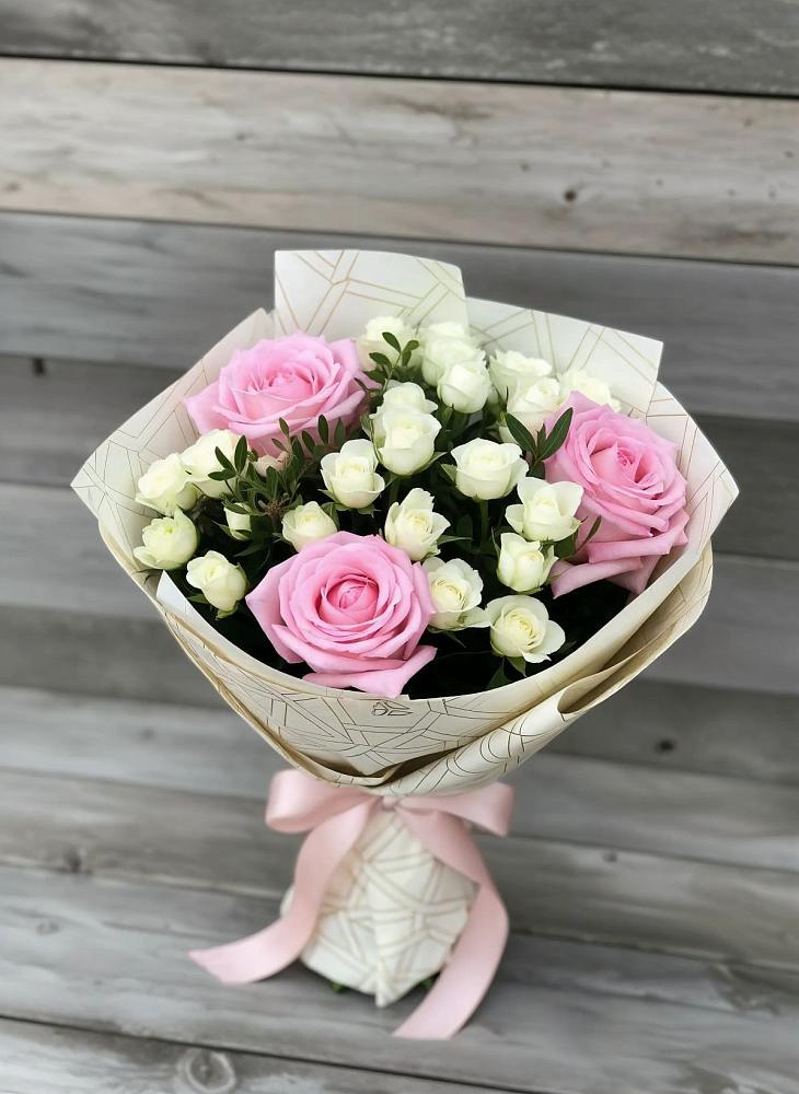 Букет цветов из: Розы в Печенге