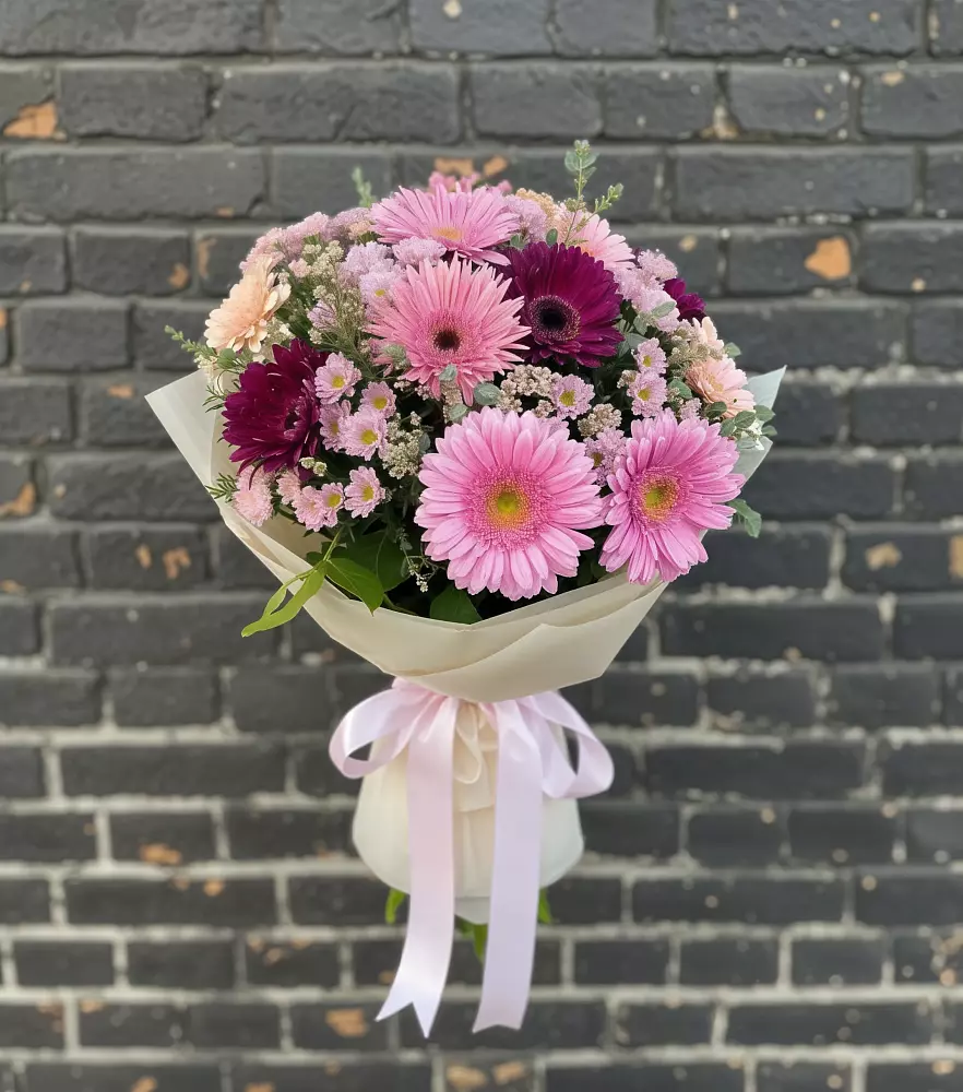 Букет цветов из: Герберы и Хризантемы в Печенге