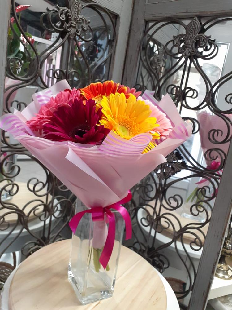 Букет цветов из: Герберы в Печенге