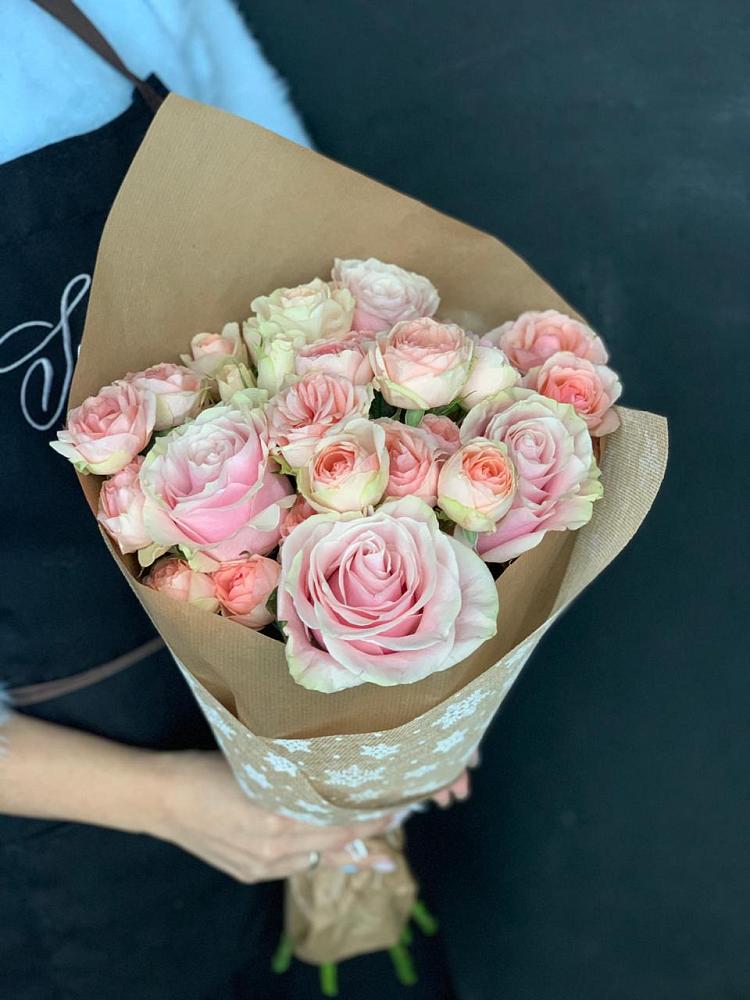 Букет цветов из: Хризантемы и Розы в Печенге