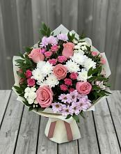 Букет цветов из:  Альстромерии, Гвоздики, Розы и Хризантемы в Печенге