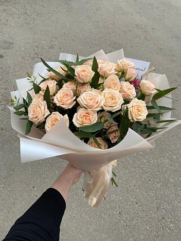 Букет Кремовые розы Латте в Печенге