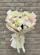 Букет цветов из:  Гвоздики, Розы, Лизиантусы и Хризантемы в Печенге