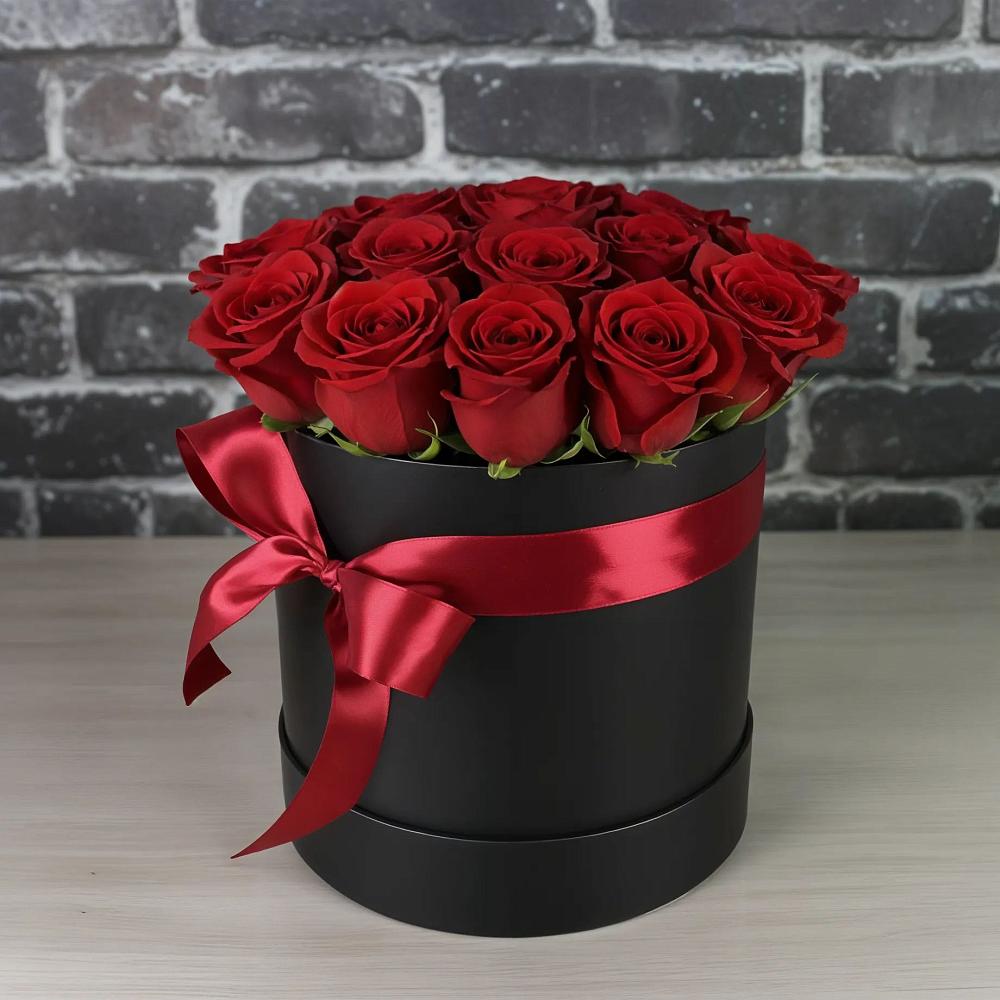 Цветочная композиция из Розы в шляпной коробке в Печенге