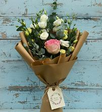 Букет цветов из:  Розы и Лизиантусы #REPLACE_PRED# Печенге